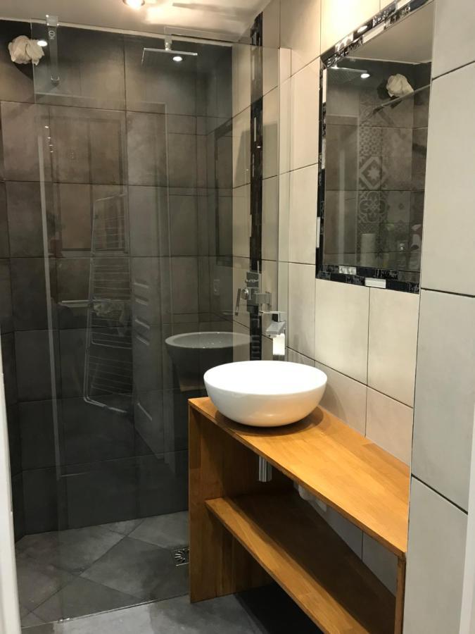 Adorable Souplex Batignolles Apartment Paris Bagian luar foto